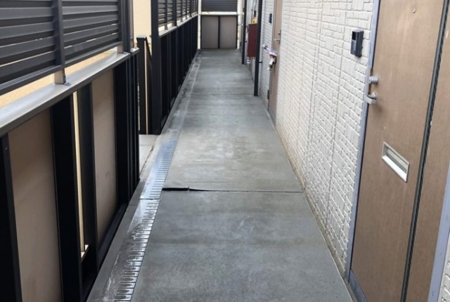 長尺シートの剥がれや膨れ 長尺シートの剥がれや膨れ