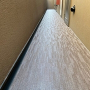 共用廊下の廊下 長尺シート工事後