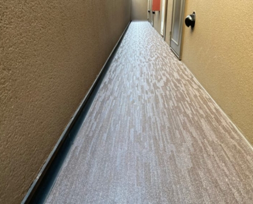 共用廊下の廊下 長尺シート工事後